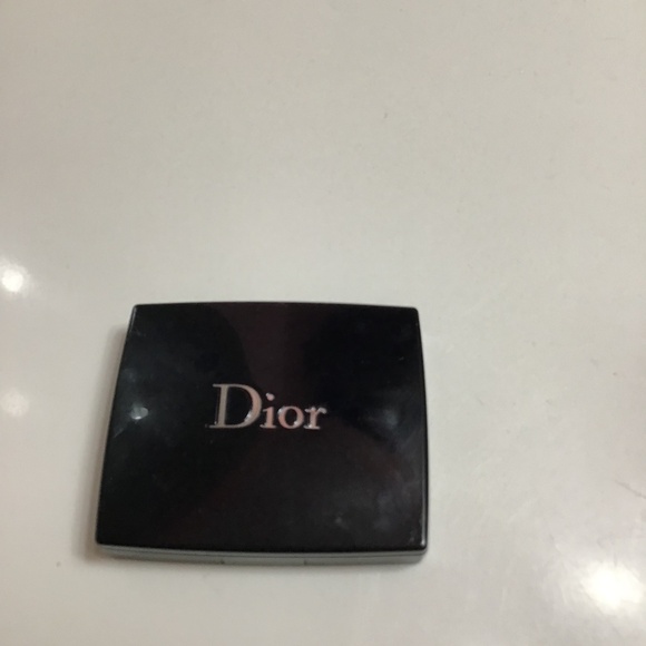 Dior eyeshadow and highlighter pallets - Picture 1 of 5